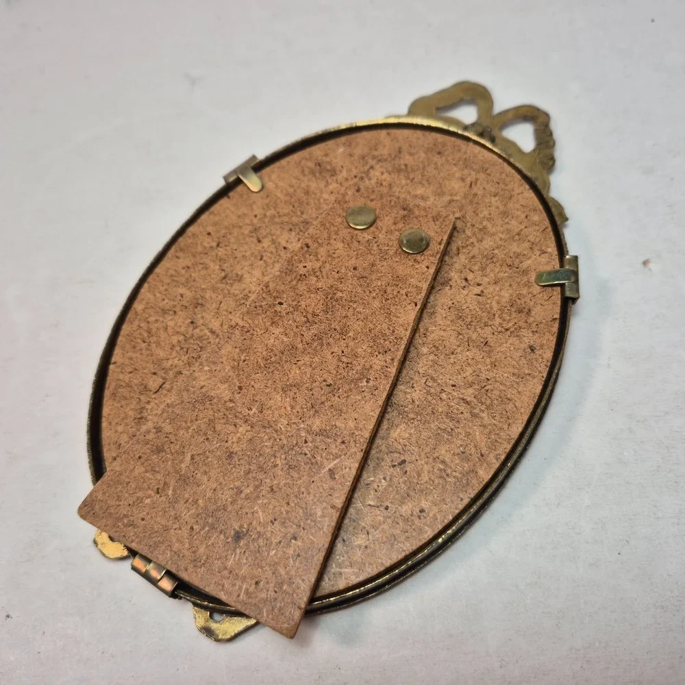 Vintage Italian Brass Oval Picture Frame Ribbon Bow Made in Italy 3.75